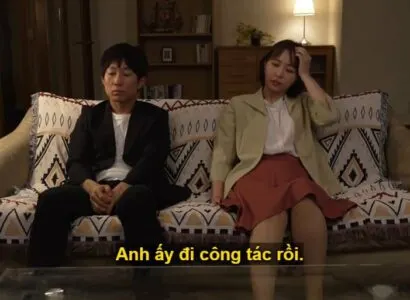 Buồn vì chồng muốn ly hôn, vợ đi họp lớp rồi dẫn cậu bạn học về nhà địt